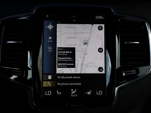 Used 2016 Volvo XC90 T6 Momentum w/ Momentum Plus Package AWD/4WD image 34