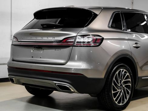 Used 2019 Lincoln Nautilus Reserve image 14