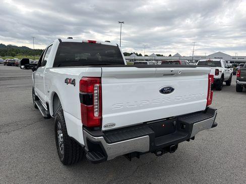 Used 2026 Ford F250 Lariat AWD/4WD image 6
