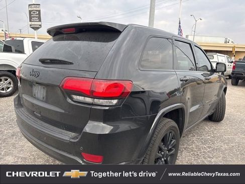 Used 2021 Jeep Grand Cherokee Laredo X image 8