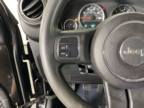 Used 2011 Jeep Wrangler Sport AWD/4WD image 17