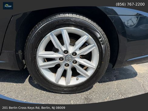 Used 2015 Toyota Avalon XLE FWD image 36