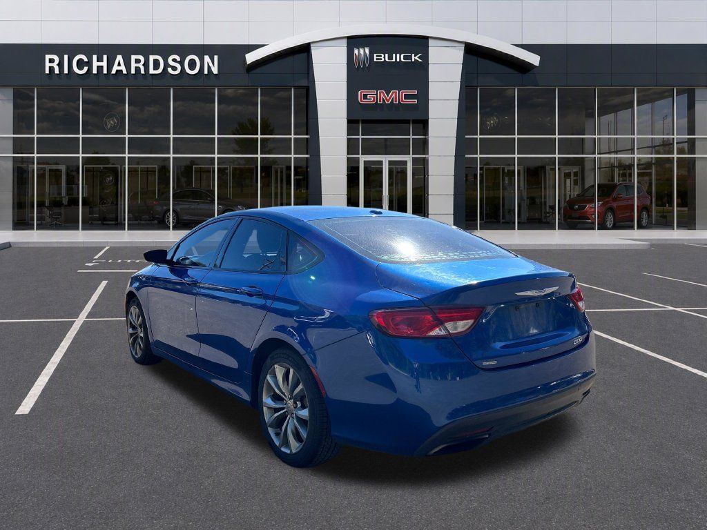 Used 2015 Chrysler 200 S FWD image 3
