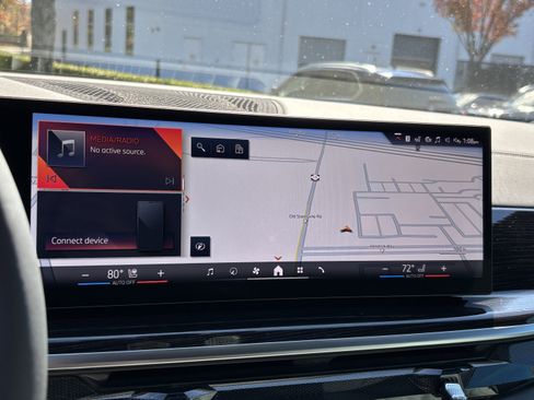 Used 2026 BMW X5 sDrive40i w/ M Sport Package image 27