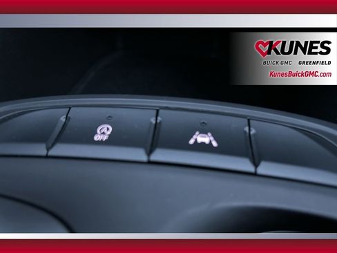 Used 2025 Buick Envista Preferred image 22