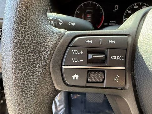 Used 2023 Honda CR-V EX image 31