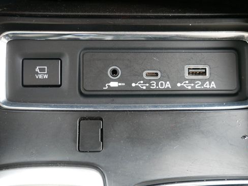 Used 2024 Subaru Ascent Limited w/ Technology Package AWD/4WD image 31