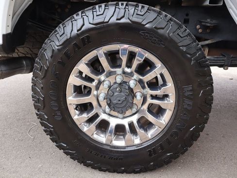 Used 2020 Ford F350 XLT w/ XLT Premium Package AWD/4WD image 42