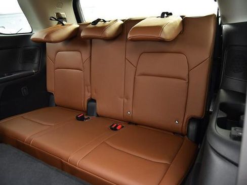 New 2025 Nissan Pathfinder Platinum image 30