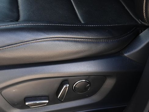 Used 2020 Ford Explorer Limited w/ Class III Trailer Tow Package image 29