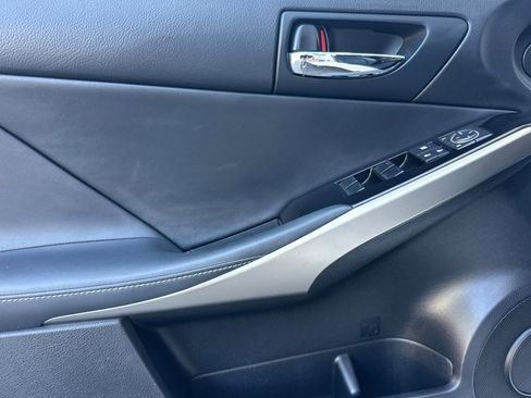 Used 2014 Lexus IS 250 w/ Navigation Package RWD image 12