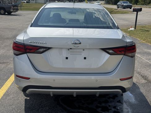 Used 2022 Nissan Sentra S FWD image 4