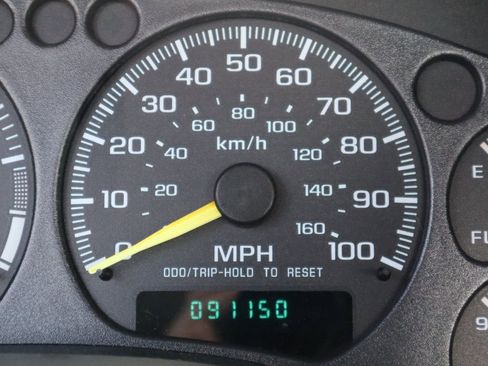 Used 2000 GMC Sonoma SL w/ Cold-Climate Pkg image 34