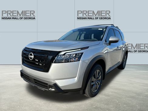 New 2025 Nissan Pathfinder SV w/ Black Appearance Package image 1