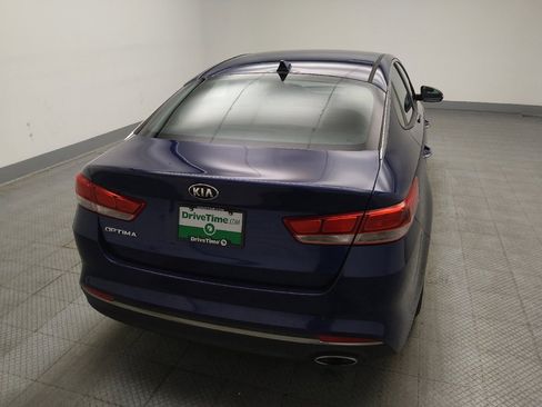 Used 2017 Kia Optima LX w/ Option Group 014 FWD image 7
