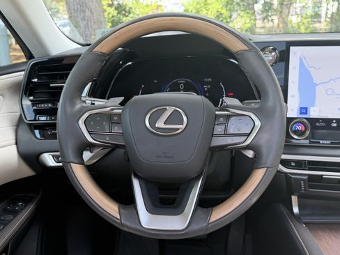 Used 2024 Lexus RX 350 w/ Convenience Package AWD/4WD image 33