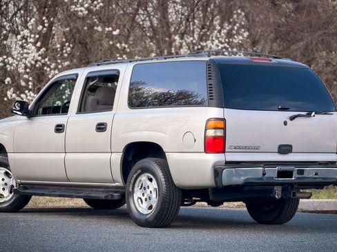 Used 2006 Chevrolet Suburban LS w/ Smart Select Package image 36