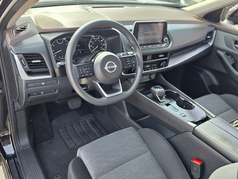Used 2023 Nissan Rogue SV FWD image 21
