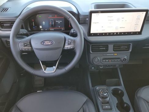 New 2026 Ford Maverick Lariat w/ Black Appearance Package image 8