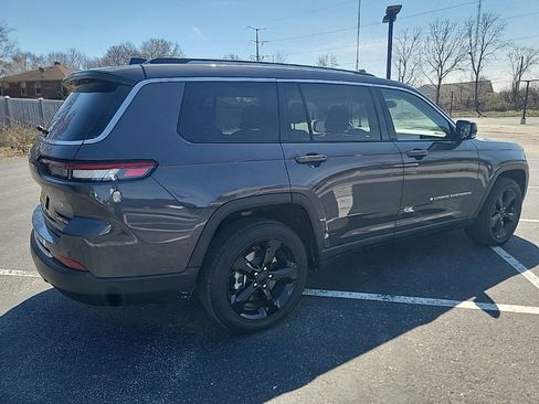 Used 2021 Jeep Grand Cherokee L Limited w/ Trailer Tow Group (B) AWD/4WD image 4