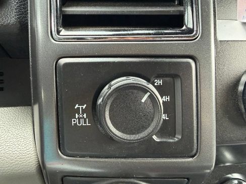 Used 2020 Ford F150 XLT w/ Equipment Group 302A Luxury AWD/4WD image 25
