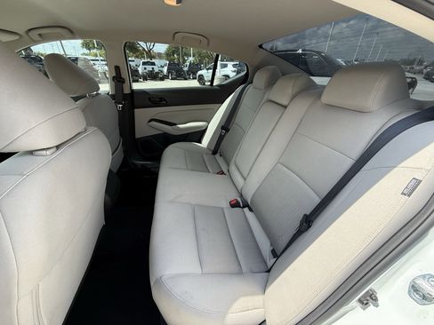 Used 2023 Nissan Altima 2.5 SV image 30