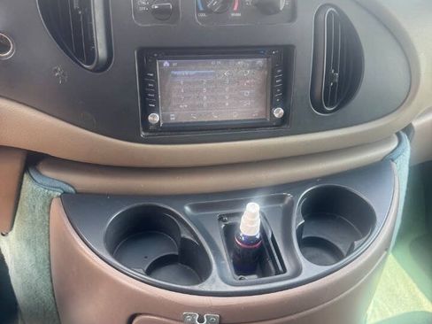 Used 1997 Ford E-150 and Econoline 150 RWD image 10