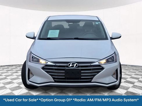 Used 2019 Hyundai Elantra SE w/ Cargo Package image 4