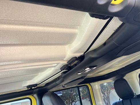 Used 2023 Jeep Wrangler Unlimited Sahara w/ Cold Weather Group image 22