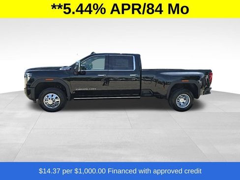 New 2026 GMC Sierra 3500 Denali w/ Denali Reserve Package AWD/4WD image 4