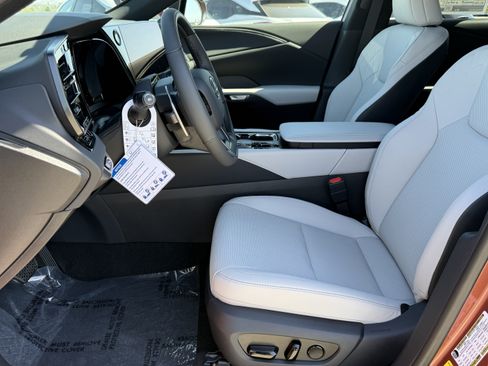 New 2026 Lexus RX 350h AWD/4WD image 19