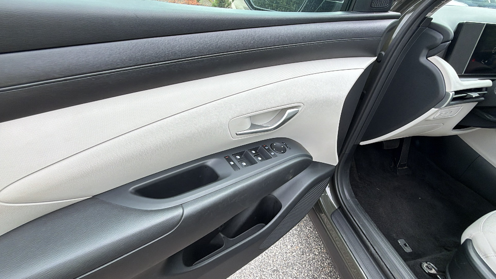 Used 2025 Hyundai Tucson SEL AWD/4WD image 15