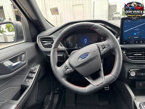 Used 2024 Ford Escape ST-Line w/ Tech Pack #1 AWD/4WD image 13