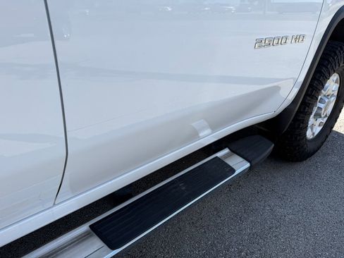 Used 2023 Chevrolet Silverado 2500 LT w/ Convenience Package image 17