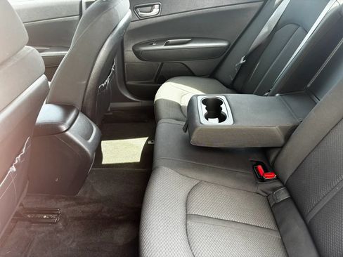Used 2018 Kia Optima LX FWD image 16