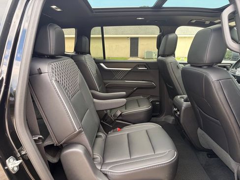 Used 2026 GMC Acadia Denali w/ Super Cruise Package FWD image 19