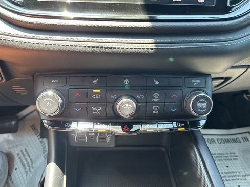 Used 2021 Dodge Durango GT image 16