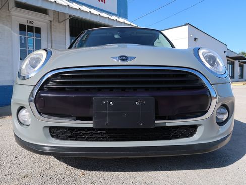Used 2018 MINI Cooper 2-Door Hardtop FWD image 9