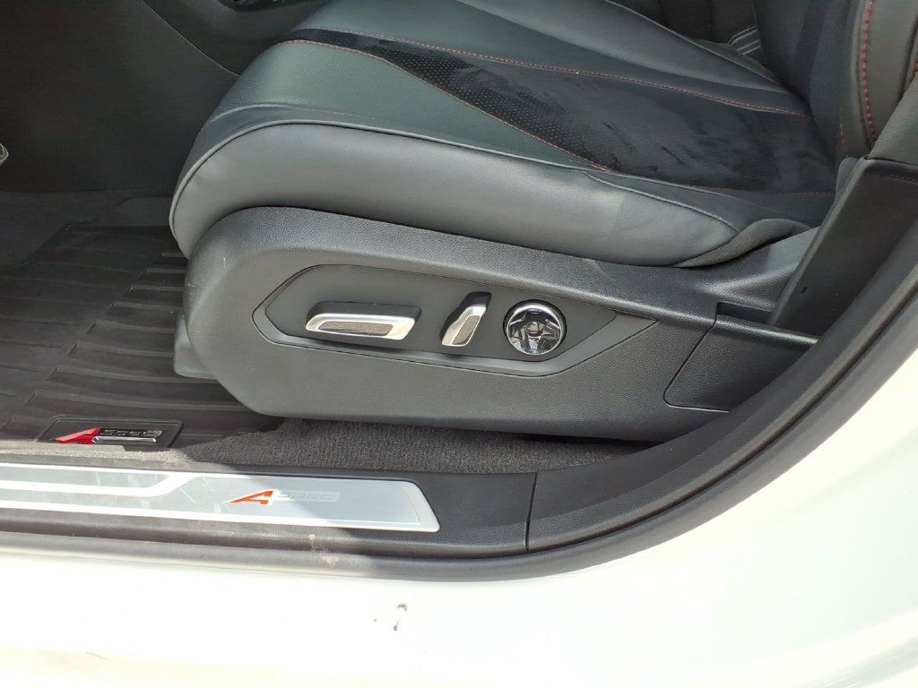 Used 2025 Acura RDX w/ Advance Package AWD/4WD image 26