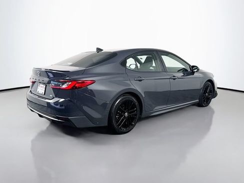 Used 2025 Toyota Camry SE w/ Multimedia Upgrade Package FWD image 8