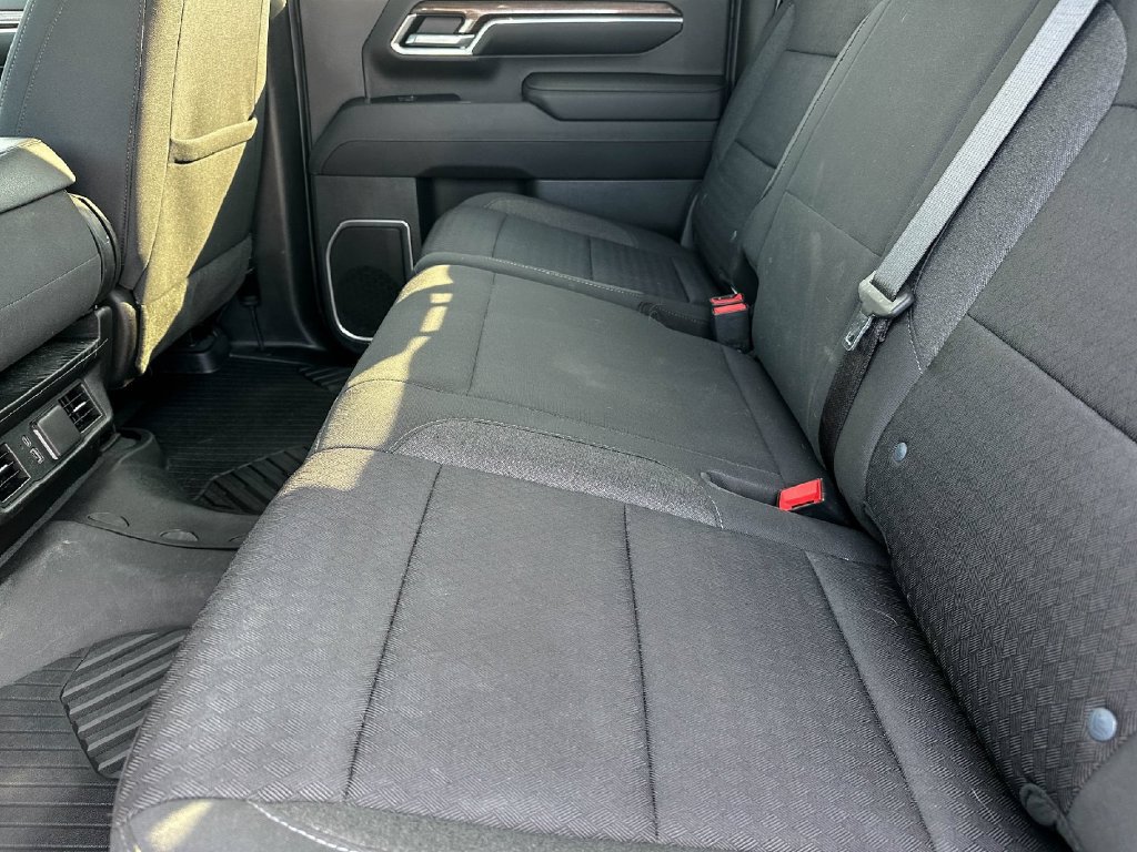 Used 2024 Chevrolet Silverado 2500 LT AWD/4WD image 18