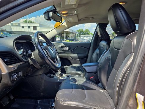 Used 2014 Jeep Cherokee Limited AWD/4WD image 14