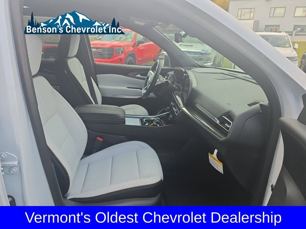 New 2026 Chevrolet Traverse High Country w/ LPO, Floor Liner Package AWD/4WD image 14