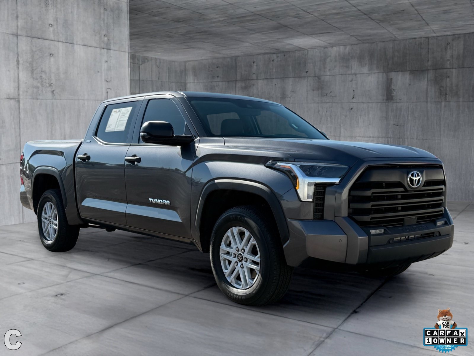 Used 2023 Toyota Tundra SR5 w/ SR5 Convenience Package AWD/4WD image 9