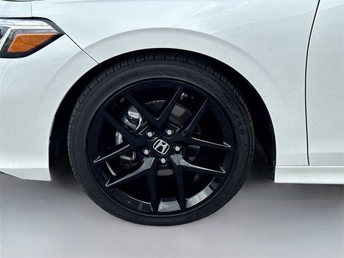 Used 2025 Honda Civic Sport image 28