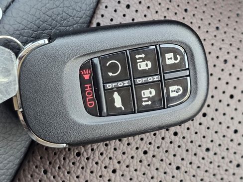 New 2026 Honda Odyssey Elite image 35