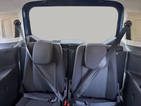 Used 2018 Ford Transit Connect XL image 17