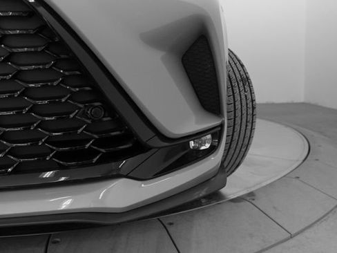 Used 2024 Toyota Sienna XSE image 7