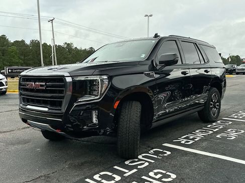 Used 2024 GMC Yukon AT4 w/ AT4 Premium Package AWD/4WD image 2