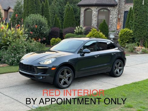 Used 2018 Porsche Macan S AWD/4WD image 1